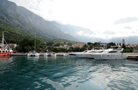 La ville de Baška Voda en Croatie. Le port. Cliquer pour agrandir l'image.