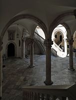 Atrium des Palastes des Rektors. Klicken, um das Bild zu vergrößern.