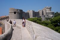 Les fortifications de Dubrovnik en Croatie. Remparts nord. Cliquer pour agrandir l'image.