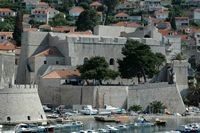 Les fortifications de Dubrovnik en Croatie. Fortifications de l'est. Forteresse du Ravelin. Cliquer pour agrandir l'image.