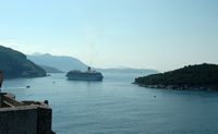 Les fortifications de Dubrovnik en Croatie. Fortifications maritimes. La baie de Dubrovnik vue des remparts. Cliquer pour agrandir l'image.