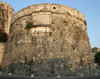 Large Tower of the Governor. Click to enlarge the image.