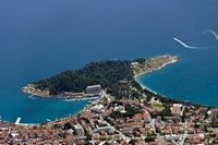 La ville de Makarska en Croatie. La presqu'île Saint-Pierre. Cliquer pour agrandir l'image.