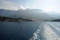 La ville de Makarska en Croatie. Makarska vue depuis la mer. Cliquer pour agrandir l'image.