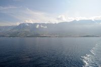 La ville de Makarska en Croatie. Makarska vue depuis la mer. Cliquer pour agrandir l'image.
