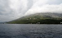 La ville d'Orebić, presqu'île de Pelješac en Croatie. Couvent franciscain. Cliquer pour agrandir l'image.