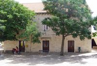 La ville de Selca, île de Brač en Croatie. La maison de Martin Kukucin (auteur Kelovy). Cliquer pour agrandir l'image.