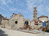 The museum ethnographic and the cathedral of Split. Click to enlarge the image.