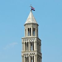 The bell-tower of the cathedral of Split. Click to enlarge the image.