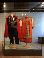 Costumes dalmates au musée ethnographique de Split. Cliquer pour agrandir l'image.