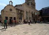 The peristyle of the Palace of Diocletian to Split. Click to enlarge the image.