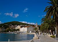 The sea front of Split (author Hedwig Storch). Click to enlarge the image.