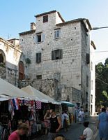 The north-eastern tower of the Palace of Diocletian to Split (Kpmst7 author). Click to enlarge the image in Flickr (new tab).