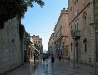 The street Marmont in Split (Kpmst7 author). Click to enlarge the image in Flickr (new tab).