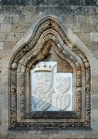 Auberge de la langue d'Angleterre à Rhodes, écussons. Cliquer pour agrandir l'image dans Adobe Stock (nouvel onglet).