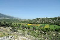 La province de La Canée en Crète. Le plateau de Krapi vu depuis la route provinciale. Cliquer pour agrandir l'image dans Adobe Stock (nouvel onglet).