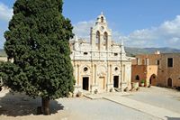 La province de Réthymnon en Crète. L'église du monastère d'Arkadi. Cliquer pour agrandir l'image dans Adobe Stock (nouvel onglet).