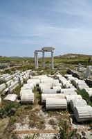 Le quartier du Lac de Délos en Grèce. La loge des Poséidoniastes. Cliquer pour agrandir l'image dans Adobe Stock (nouvel onglet).