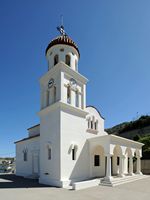 Le village d’Agia Galini en Crète. L'église des Quatre Saints Martyrs de Mélampès. Cliquer pour agrandir l'image dans Adobe Stock (nouvel onglet).