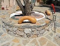 Le village d’Agia Galini en Crète. Le monastère du Saint-Esprit à Kissos. Cliquer pour agrandir l'image dans Adobe Stock (nouvel onglet).