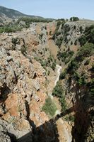 Le village d’Anopoli en Crète. Les gorges d'Aradaina. Cliquer pour agrandir l'image dans Adobe Stock (nouvel onglet).