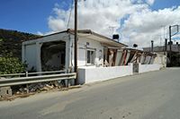Le village d'Arkalochori en Crète. Le village de Choumerio détruit par le séisme du 27 septembre 2021. Cliquer pour agrandir l'image dans Adobe Stock (nouvel onglet).