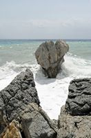 Le village d’Assomatos en Crète. La plage de Preveli. Cliquer pour agrandir l'image dans Adobe Stock (nouvel onglet).