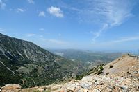Le village d'Avdou en Crète. La vallée d'Avdou vue depuis le Col des Vignes. Cliquer pour agrandir l'image dans Adobe Stock (nouvel onglet).