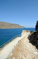 L’île de Spinalonga en Crète. Le rempart nord-ouest de la forteresse de Spinalonga. Cliquer pour agrandir l'image dans Adobe Stock (nouvel onglet).