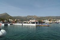 Le village d’Élounda en Crète. Restaurant sur le port. Cliquer pour agrandir l'image dans Adobe Stock (nouvel onglet).