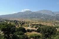 Le village de Kritsa en Crète. Le plateau de Katharo. Cliquer pour agrandir l'image dans Adobe Stock (nouvel onglet).