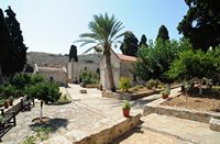 Le village de Néapolis en Crète. Le monastère d'Aréti. Cliquer pour agrandir l'image dans Adobe Stock (nouvel onglet).