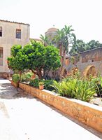 Le monastère d'Agia Triada en Crète. Les jardins. Cliquer pour agrandir l'image dans Adobe Stock (nouvel onglet).