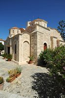 Le village de Thrapsano en Crète. Église du monastère d'Agarathos. Cliquer pour agrandir l'image dans Adobe Stock (nouvel onglet).