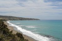 Le village de Tympaki en Crète. La plage de Kommos. Cliquer pour agrandir l'image dans Adobe Stock (nouvel onglet).