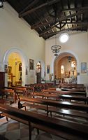 Le sud de la vieille ville de Corfou. Nef de la cathédrale catholique. Cliquer pour agrandir l'image dans Adobe Stock (nouvel onglet).