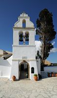 La presqu’île de Kanóni à Corfou. Le monastère de Vlacherna. Cliquer pour agrandir l'image dans Adobe Stock (nouvel onglet).