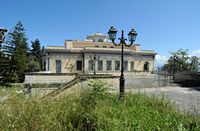 La presqu’île de Kanóni à Corfou. Le palais de Mon Repos. Cliquer pour agrandir l'image dans Adobe Stock (nouvel onglet).