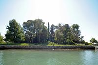 La presqu’île de Kanóni à Corfou. L'île de Pondikonissi. Cliquer pour agrandir l'image dans Adobe Stock (nouvel onglet).