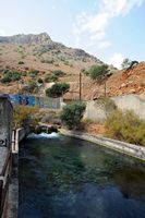 La ville de Gazi en Crète. Canalisation de la source de l'Almyros. Cliquer pour agrandir l'image dans Adobe Stock (nouvel onglet).