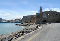 Les fortifications d’Héraklion en Crète. Façade nord de la forteresse. Cliquer pour agrandir l'image dans Adobe Stock (nouvel onglet).