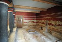 Le palais de Cnossos à Héraklion en Crète. La salle du trône. Cliquer pour agrandir l'image dans Adobe Stock (nouvel onglet).