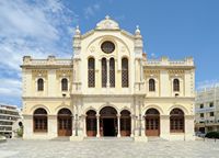 Le sud de la ville d’Héraklion en Crète. Façade de l'église Saint-Ménas. Cliquer pour agrandir l'image dans Adobe Stock (nouvel onglet).