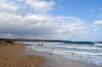 La ville d’Héraklion en Crète. Le golfe et la plage de Kartéros à Amnissos. Cliquer pour agrandir l'image dans Adobe Stock (nouvel onglet).