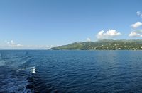 La ville de Kassiopi sur l’île de Corfou. Le cap Barbara. Cliquer pour agrandir l'image dans Adobe Stock (nouvel onglet).