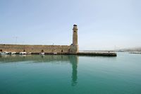 La vieille ville de Réthymnon en Crète. Le port vénitien. Cliquer pour agrandir l'image dans Adobe Stock (nouvel onglet).