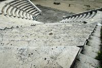 Théâtre antique de Rhodes. Cliquer pour agrandir l'image dans Adobe Stock (nouvel onglet).