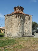 La ville de Spili en Crète. L'église Notre-Dame à Lampini. Cliquer pour agrandir l'image dans Adobe Stock (nouvel onglet).