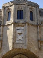 Façade de l'Hôpital des Chevaliers à Rhodes. Cliquer pour agrandir l'image.