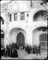 L'Hôpital des Chevaliers à Rhodes vers 1911. Cliquer pour agrandir l'image.